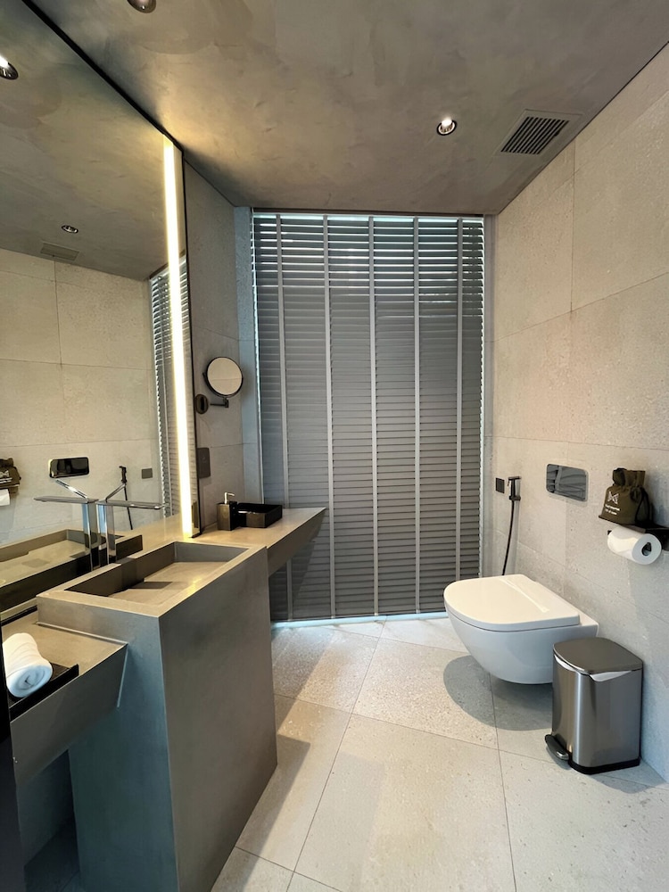 Deluxe Double Room Oceanfront Without Bathtub Free Daily High Tea - Photo 5