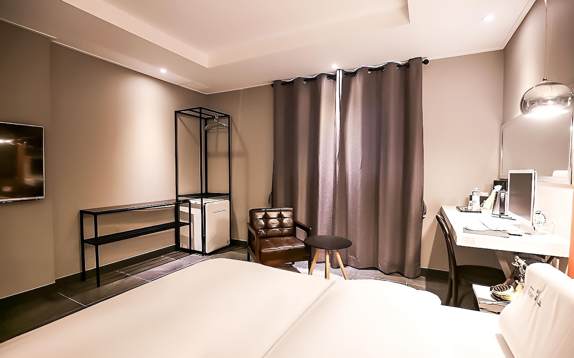Room (Deluxe (up to KRW 5000 discount when ) - Photo 3