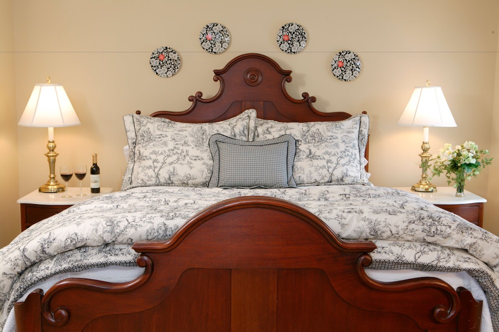 Premium Room, 1 Queen Bed - Photo 1