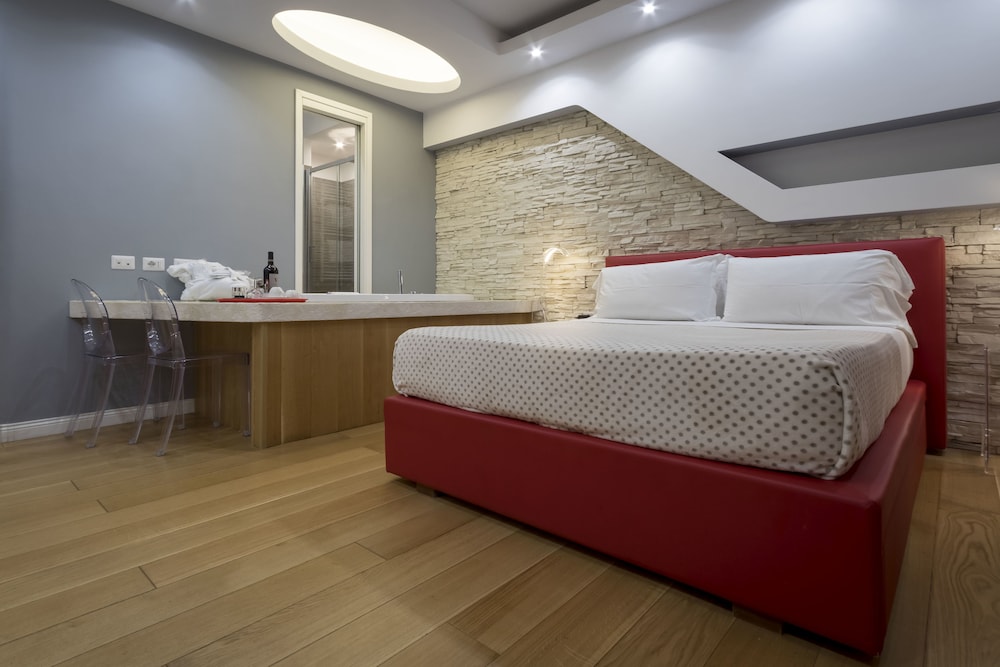 Deluxe Double Room, Hot Tub photo 3