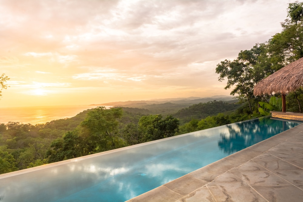 Casa El Mirador- Signature