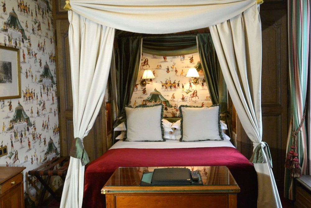 Classic Double Room thumbnail 6
