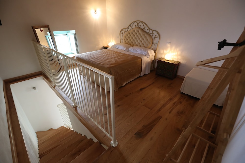 Junior Suite, Accessible, Garden View photo 3