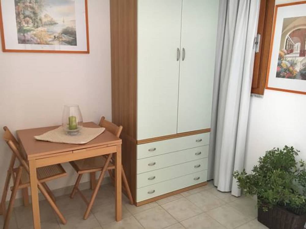 Camera accessibile con patio photo 2