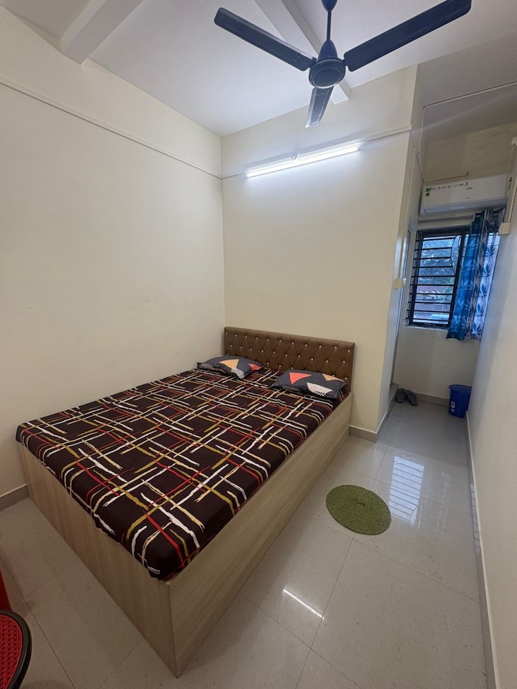 Standard Double Room, City View photo 1