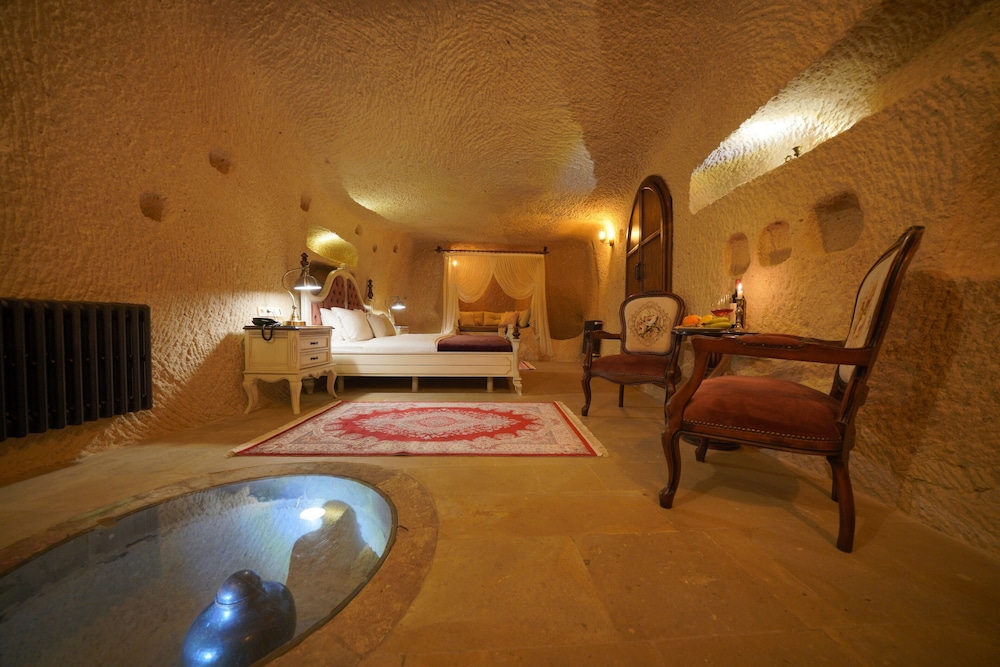 Deluxe Double Room, Multiple Beds photo 3