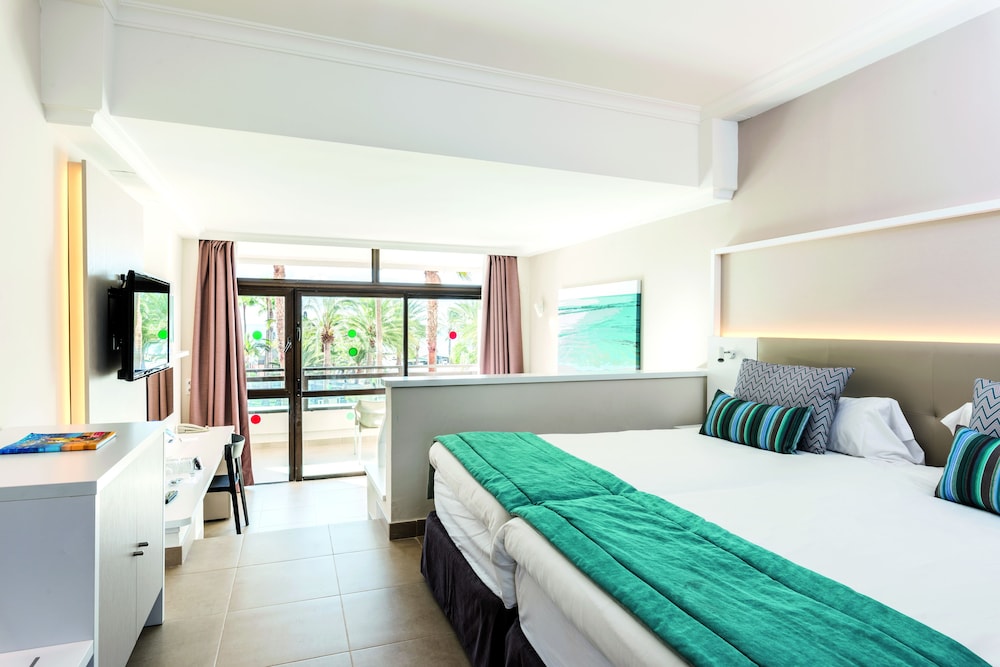Double Room, Balcony