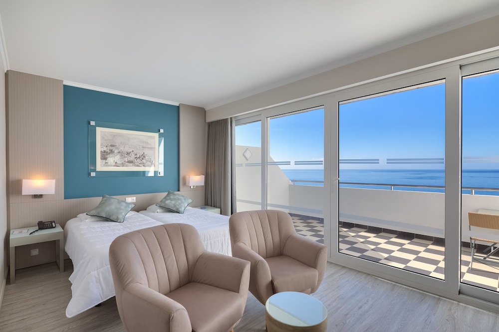 Deluxe Double or Twin Room, Ocean View (Single Use) - Photo 5