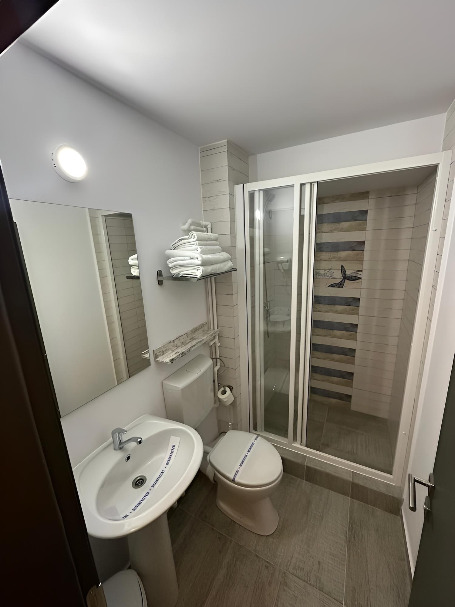 Standard Double Room photo 3