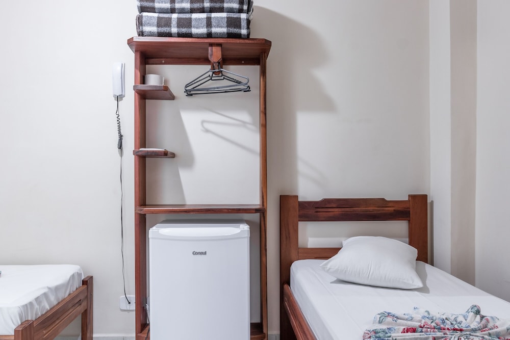 Basic Twin Room photo 2