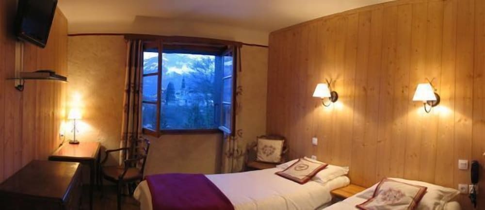 Standard Double Room photo 2