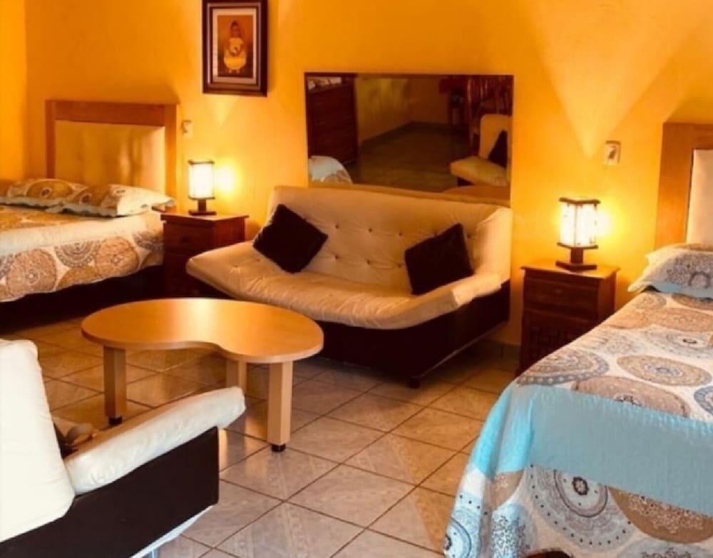 Family Apartment, Multiple Bedrooms (10 PAX) photo 1