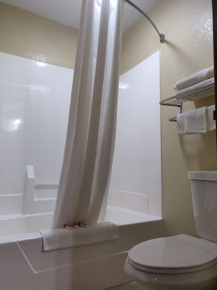 Suite, Multiple Beds - Photo 8