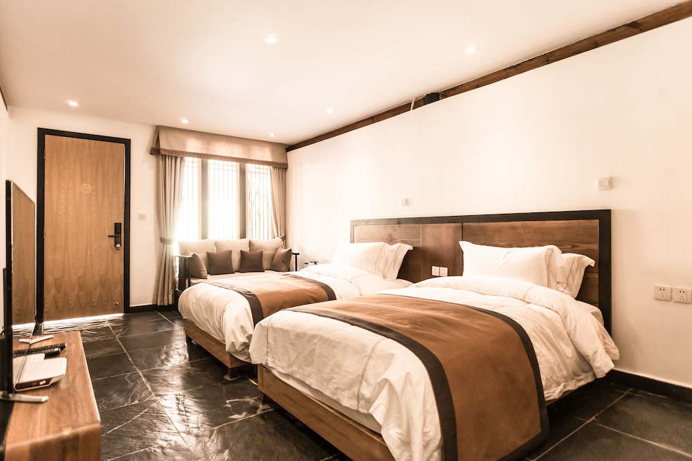 Standard Room photo 2