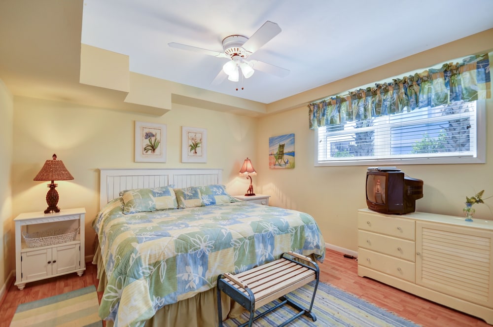 House, 2 Bedrooms
