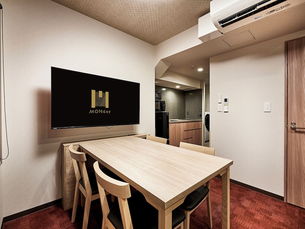 Standard Family Room, Non Smoking - Photo 6