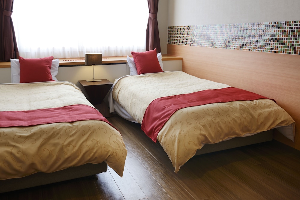 [Comfort Floor Seiryu no Mori] Western-Style Twin Room (Night View Side), Non Smoking