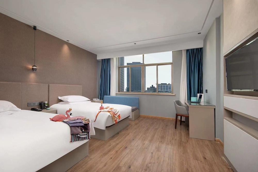 Premium Room, 1 Bedroom, City View photo 3