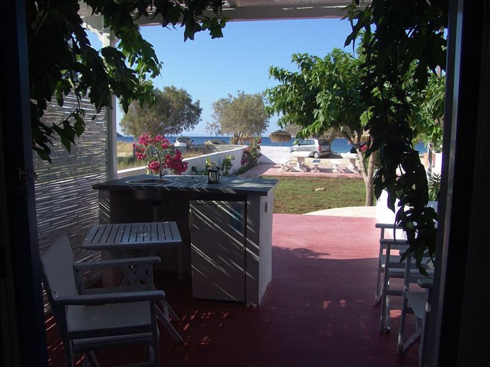 Double Room, Sea View, Ground Floor (1) photo 2
