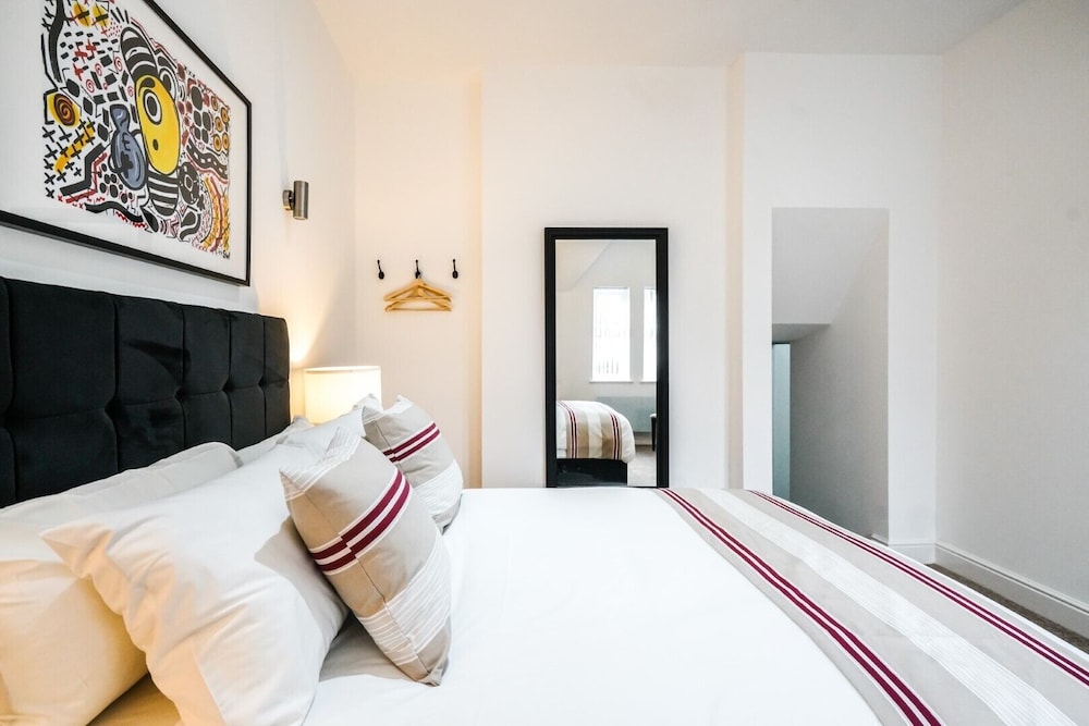Standard Double Room, 1 Double Bed, Non Smoking, Ensuite - Photo 2