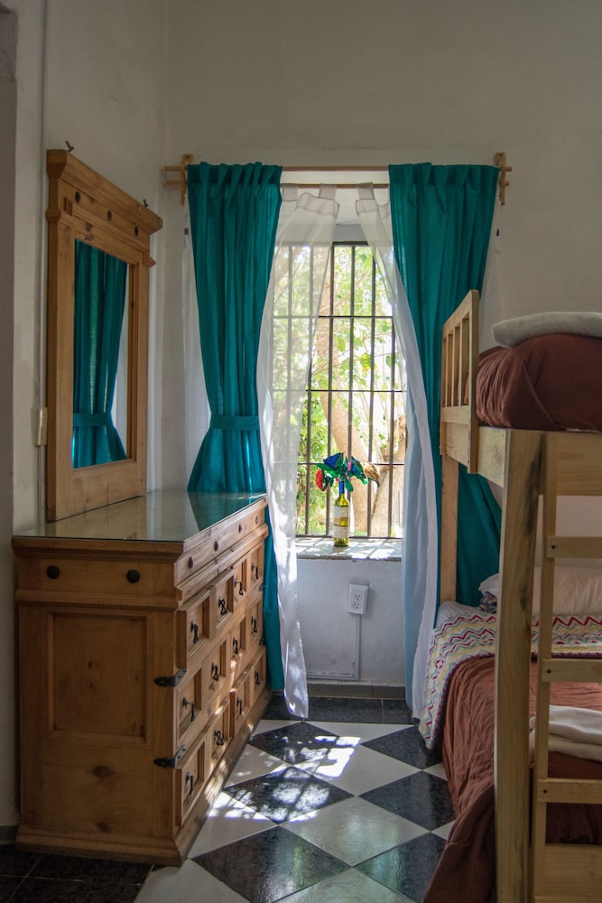 BED in Mixed Shared Dormitory photo 2