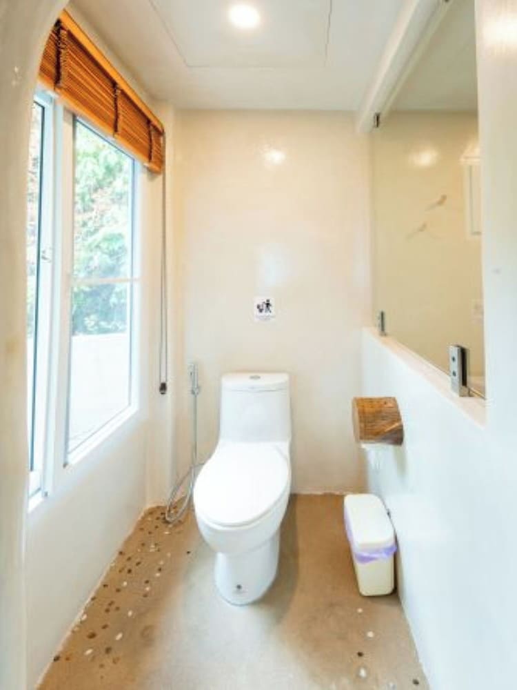 Luxe Room with Seaview - Photo 21