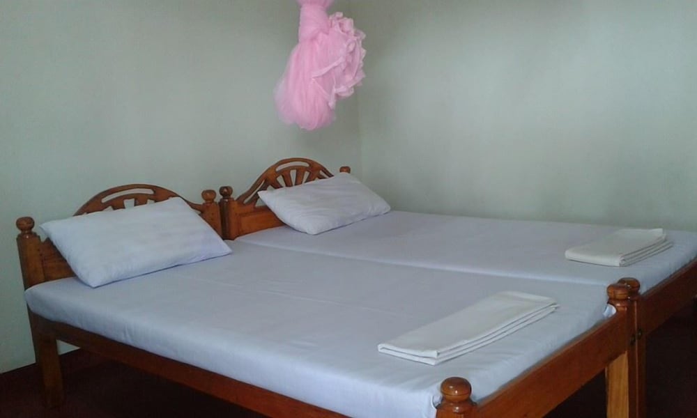 Standard Twin Room photo 3