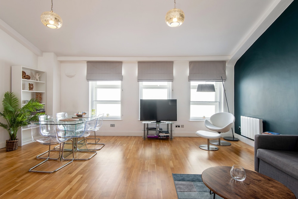 Mulberry North Penthouse photo 1