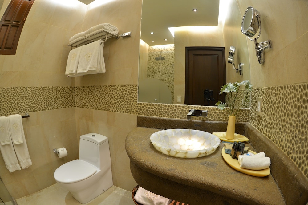 Superior Room - Photo 12