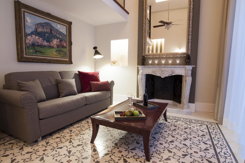 Suite Duplex with Spa Access