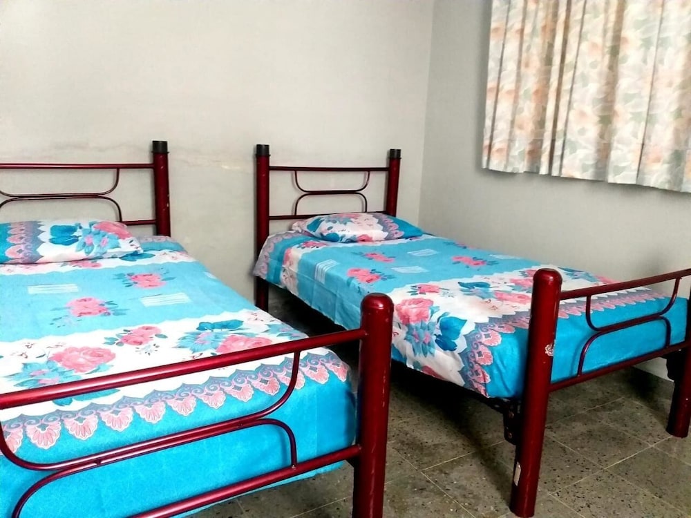 Basic Double Room, 2 Twin Beds photo 1