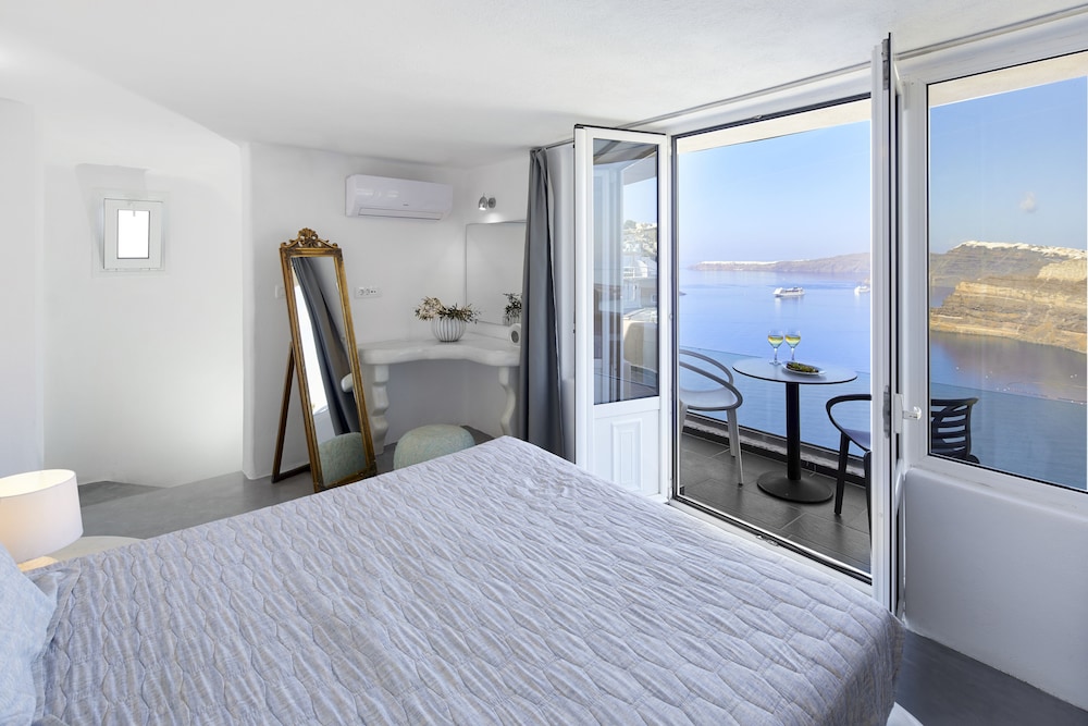 Grand Maisonette Caldera View - Photo 1