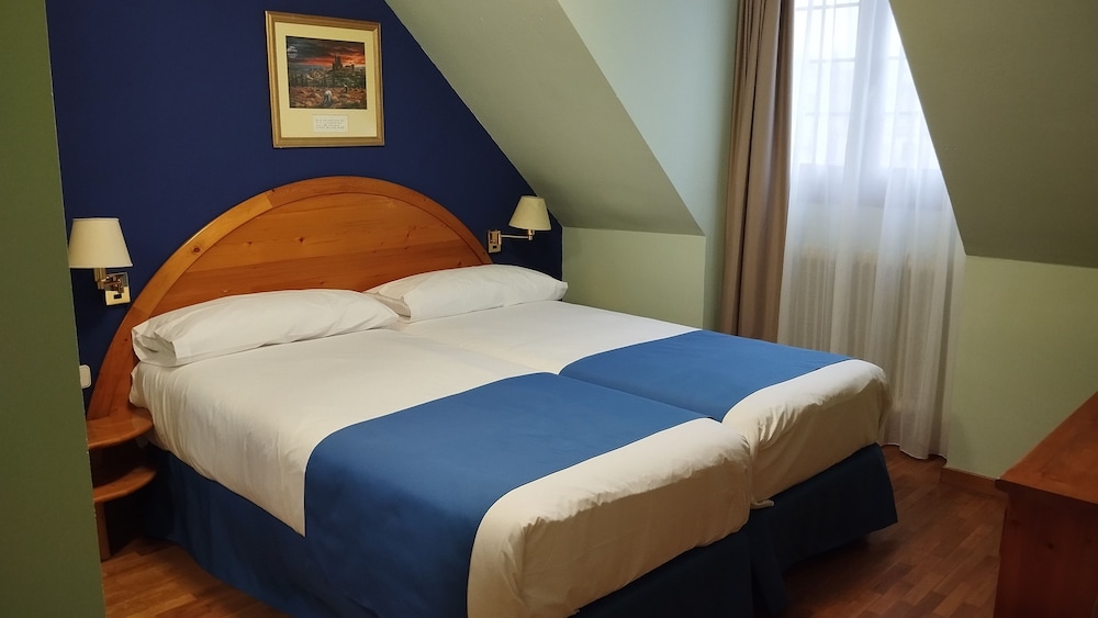 Double or Twin Room, Balcony, Mountain View