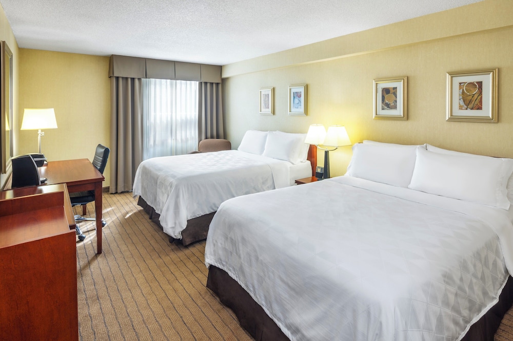 Standard Room, 2 Queen Beds - Photo 1