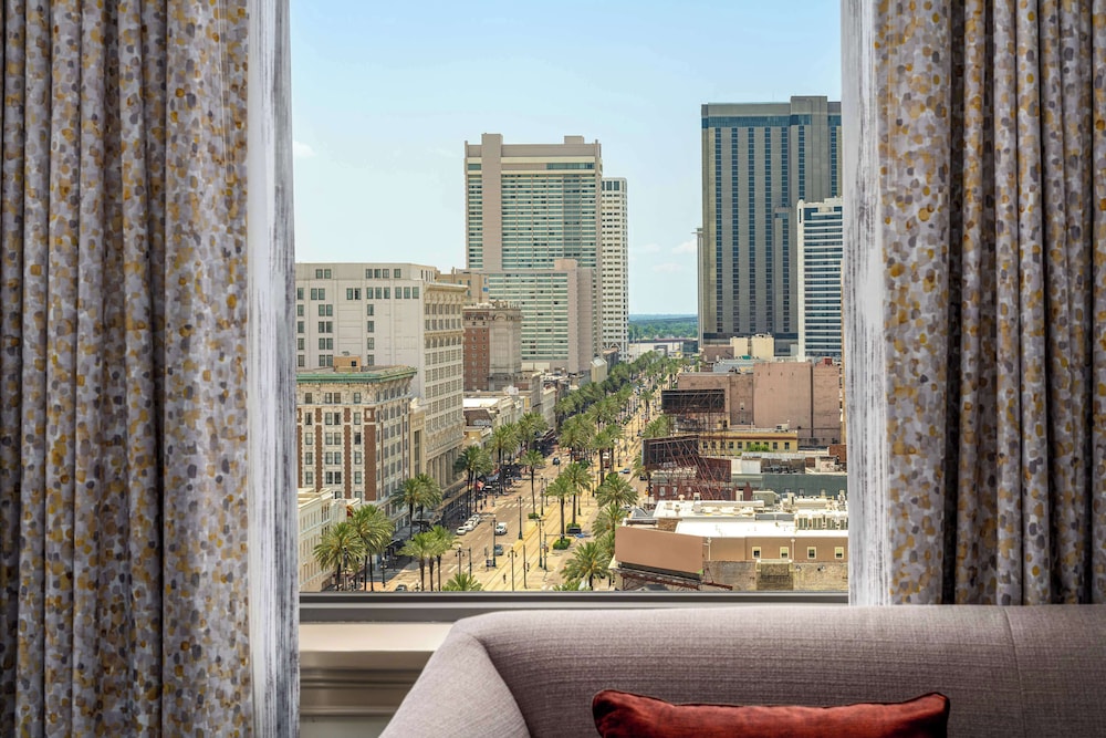 Room, Multiple Beds, City View - Photo 11