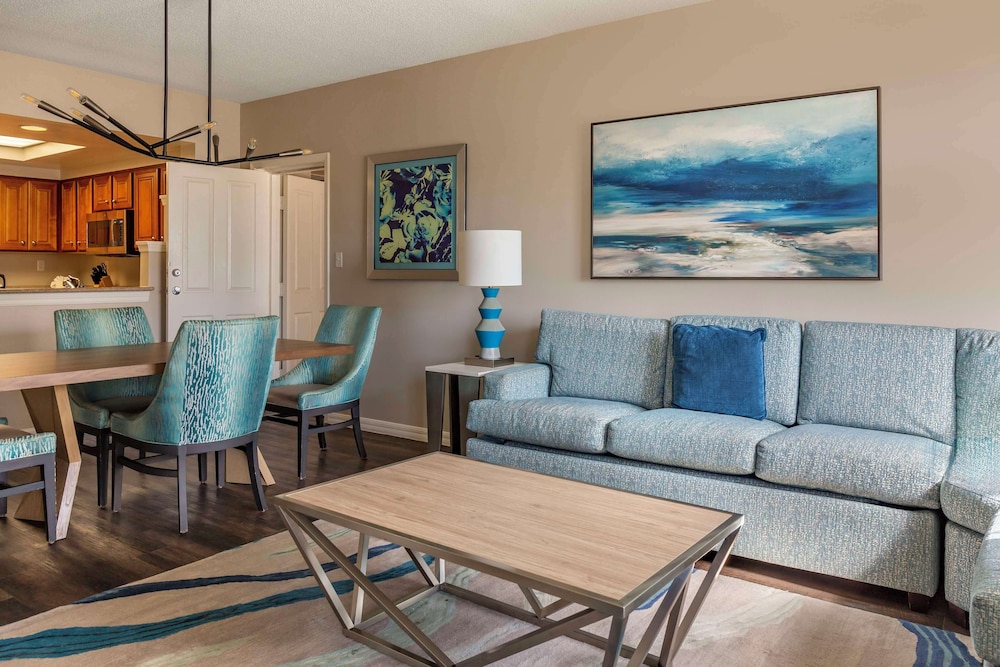 Suite, 1 Bedroom, Accessible (Mobility Accessible, Roll-in Shower) thumbnail 6