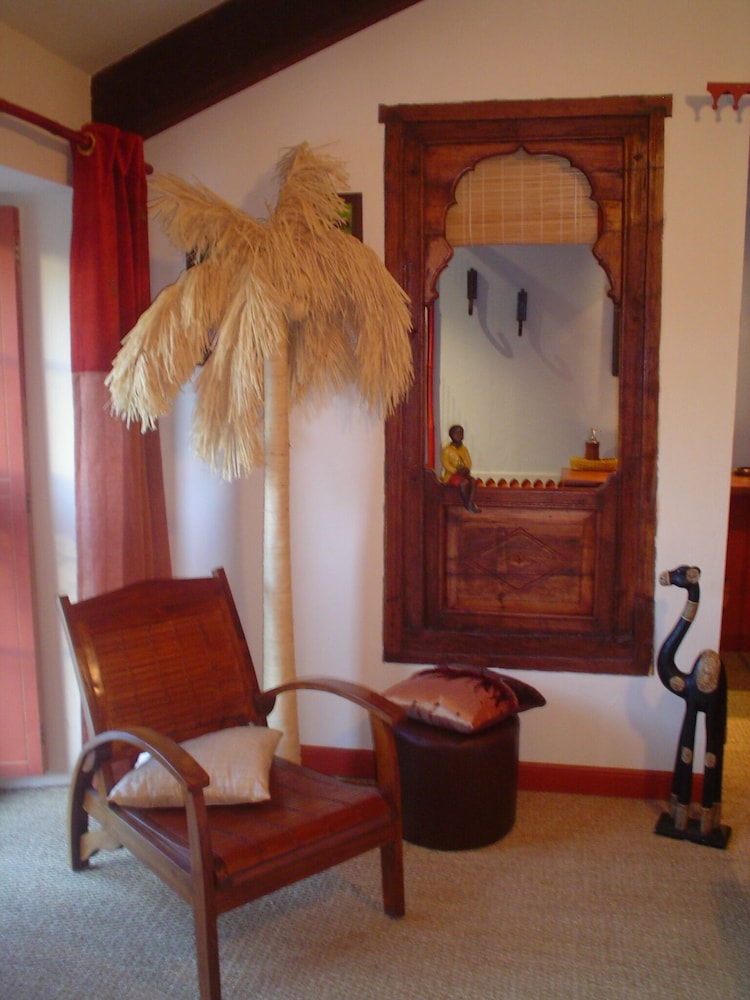 Classic Double Room, Ensuite (Mille et une Nuits) photo 3