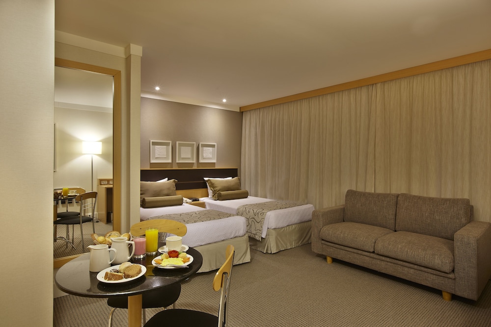 Standard Twin Room - Photo 4