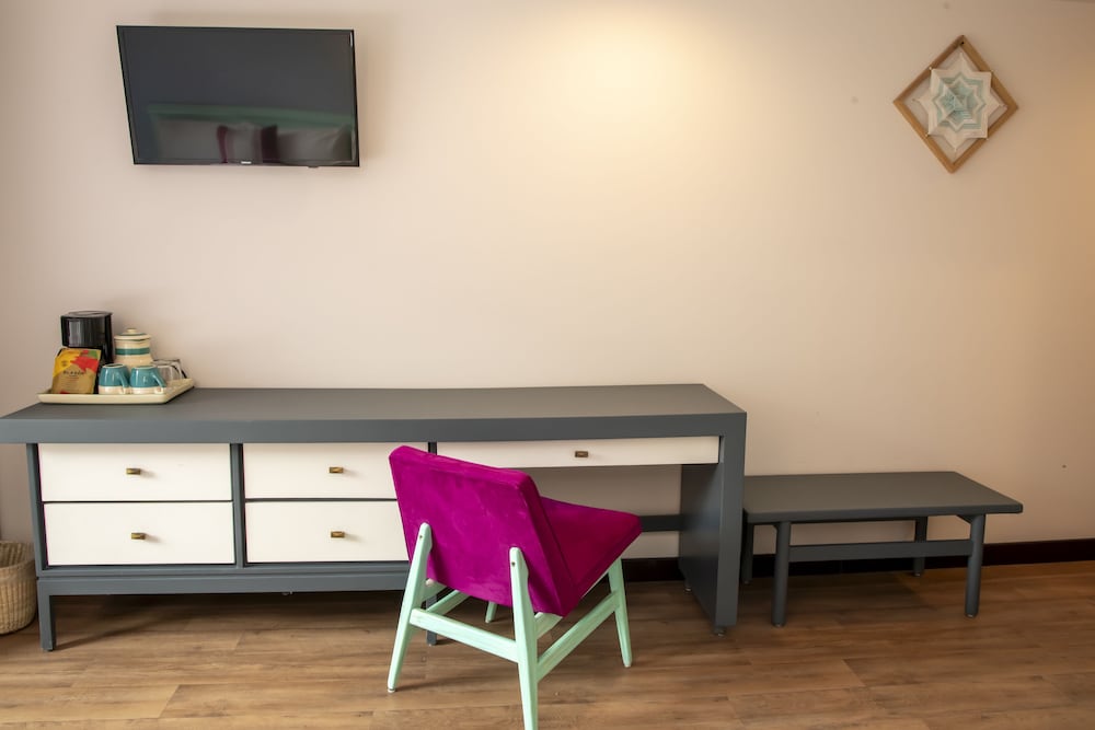 Family Room photo 3