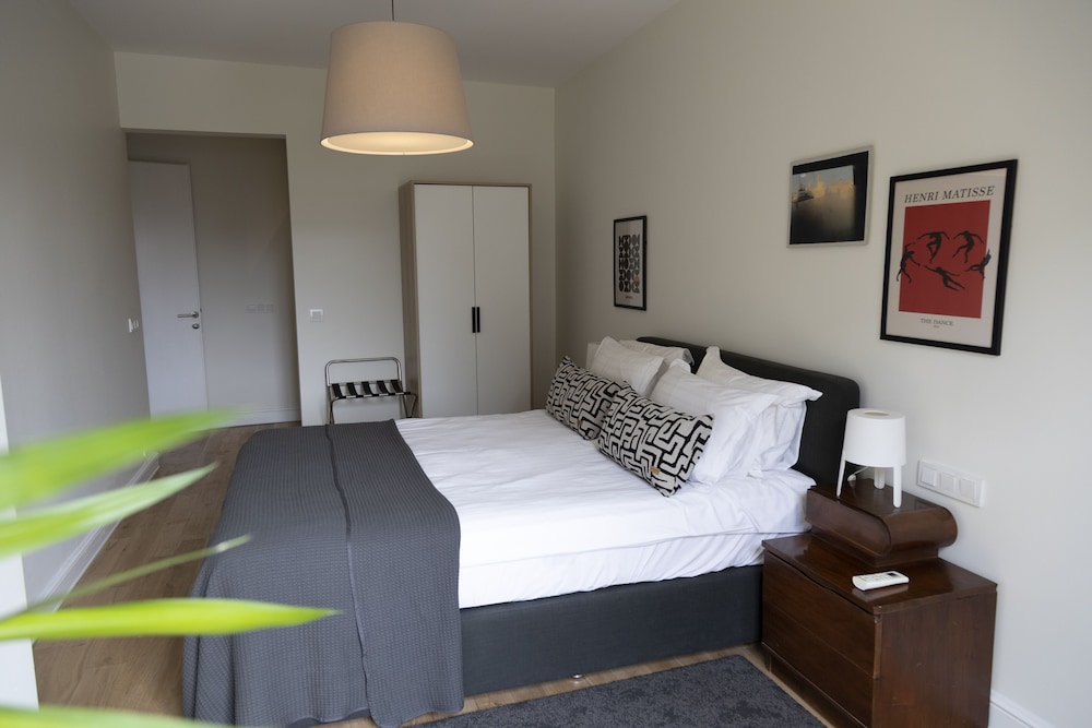 Senior Apartment, 2 Bedrooms, Terrace photo 1