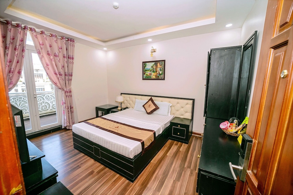 Deluxe Double Room, Balcony, City View