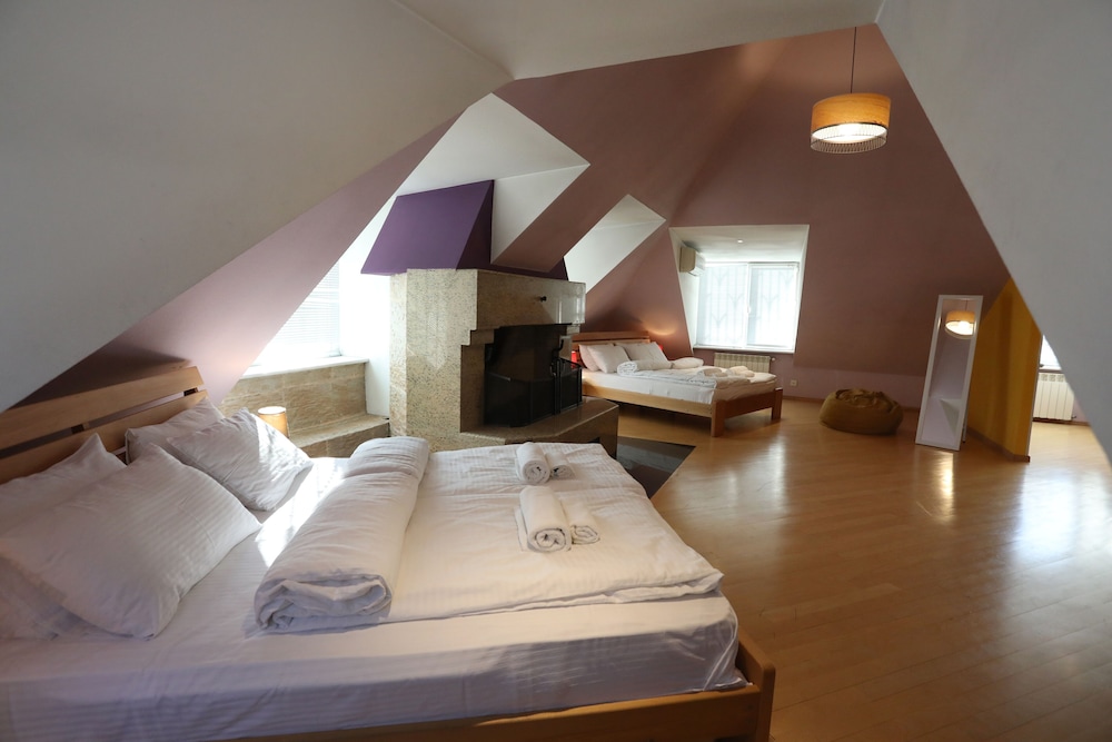 Family Loft, 2 Bedrooms, City View, Executive Level photo 1