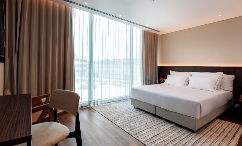 Standard Double Room, City View