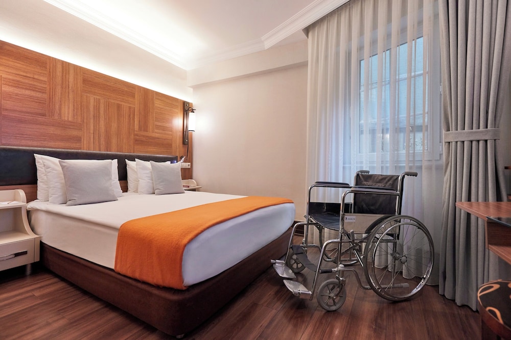 Double Room, Mobility Accessible photo 1