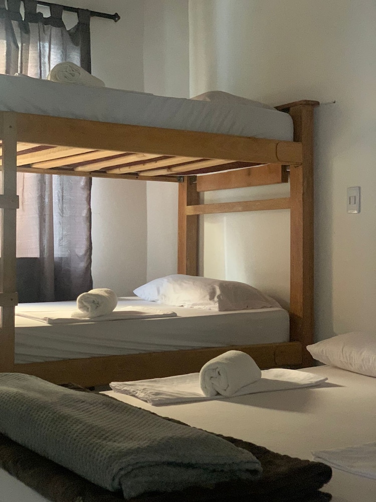 Classic Quadruple Room, City View