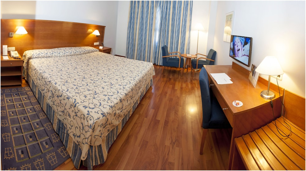 Standard Room - Photo 2