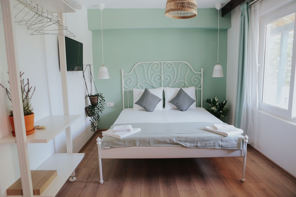 Standard Room photo 3