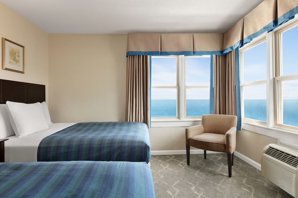 Room, 2 Double Beds, Oceanfront (No Balcony)