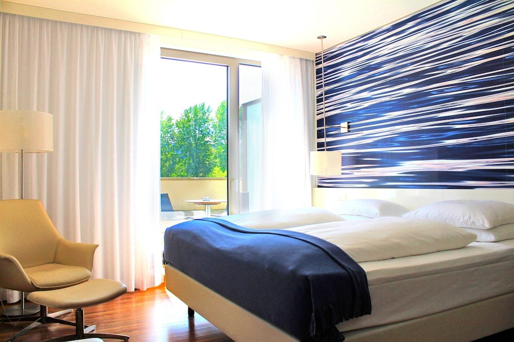 Grand Room, Terrace (Deluxe) photo 2