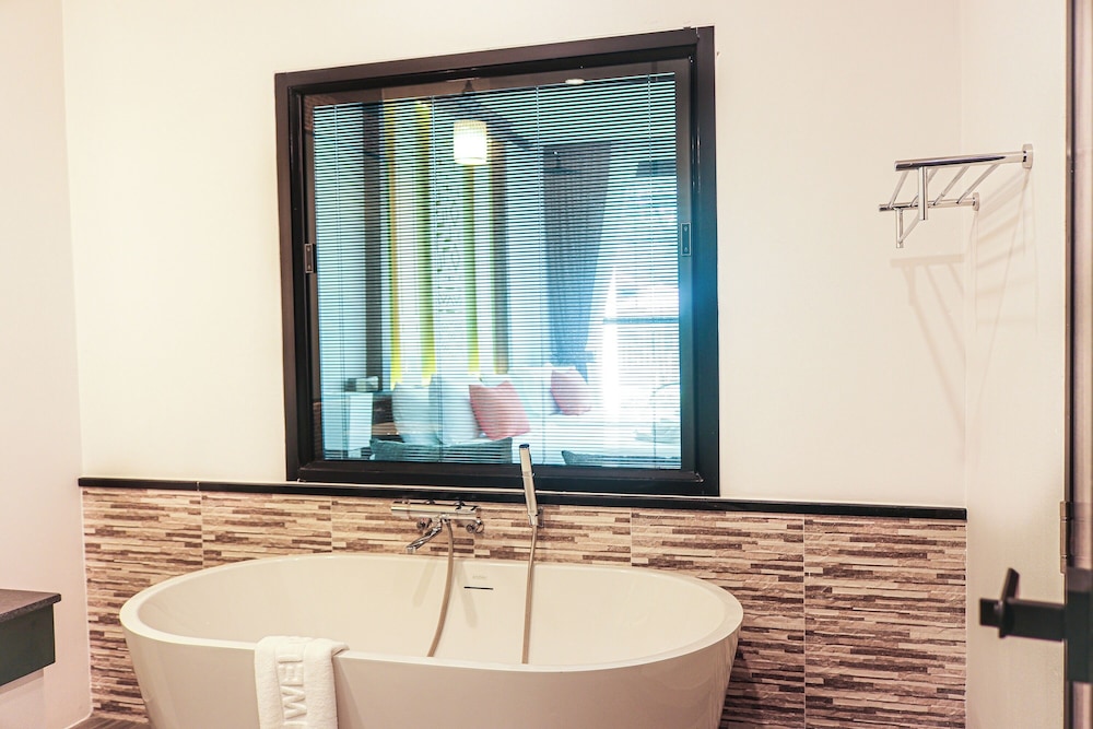 Deluxe Twin Room - Photo 3